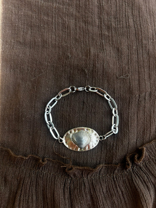 Seashell Plate Bracelet