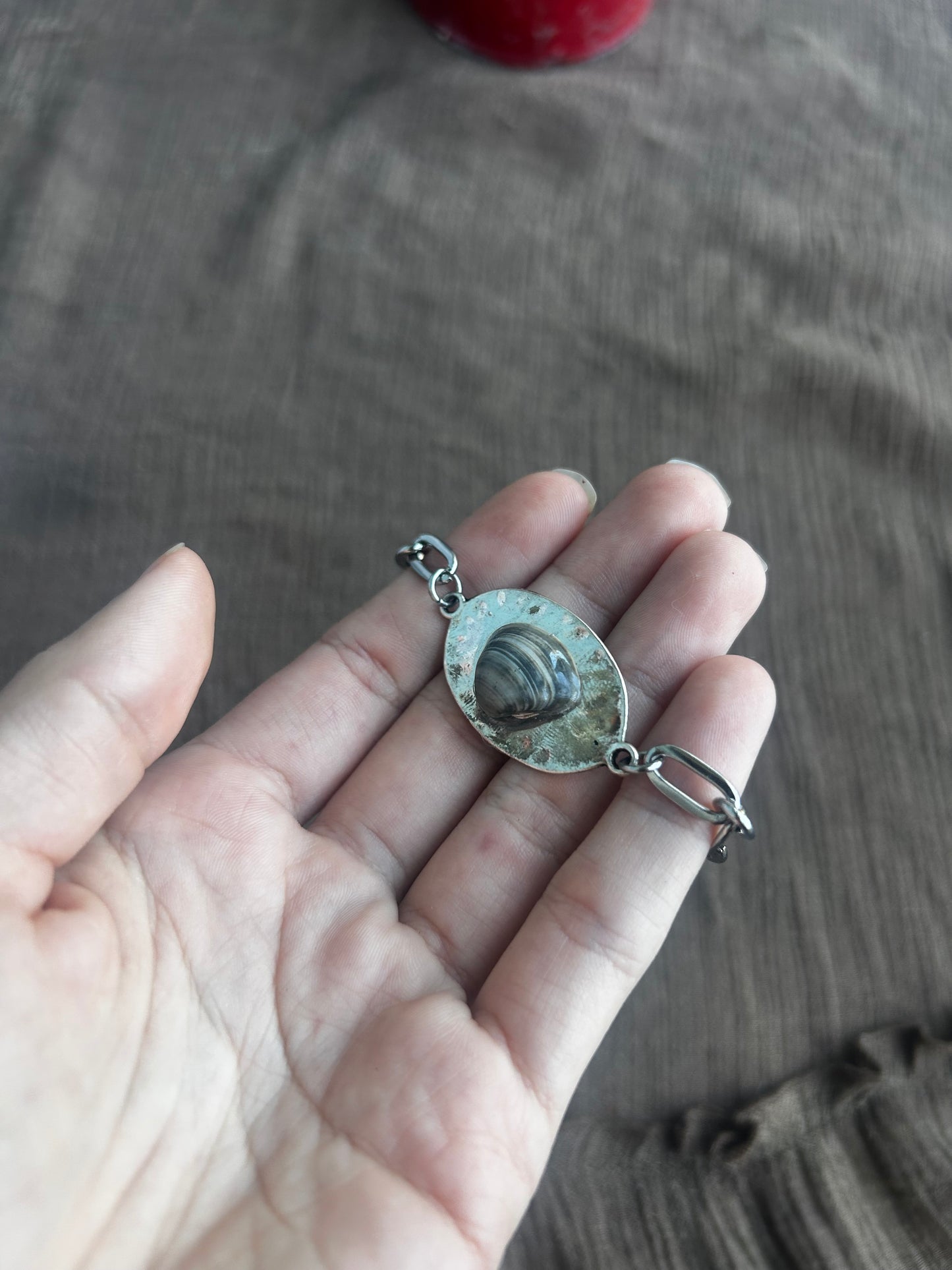 Seashell Plate Bracelet (1 of 1)