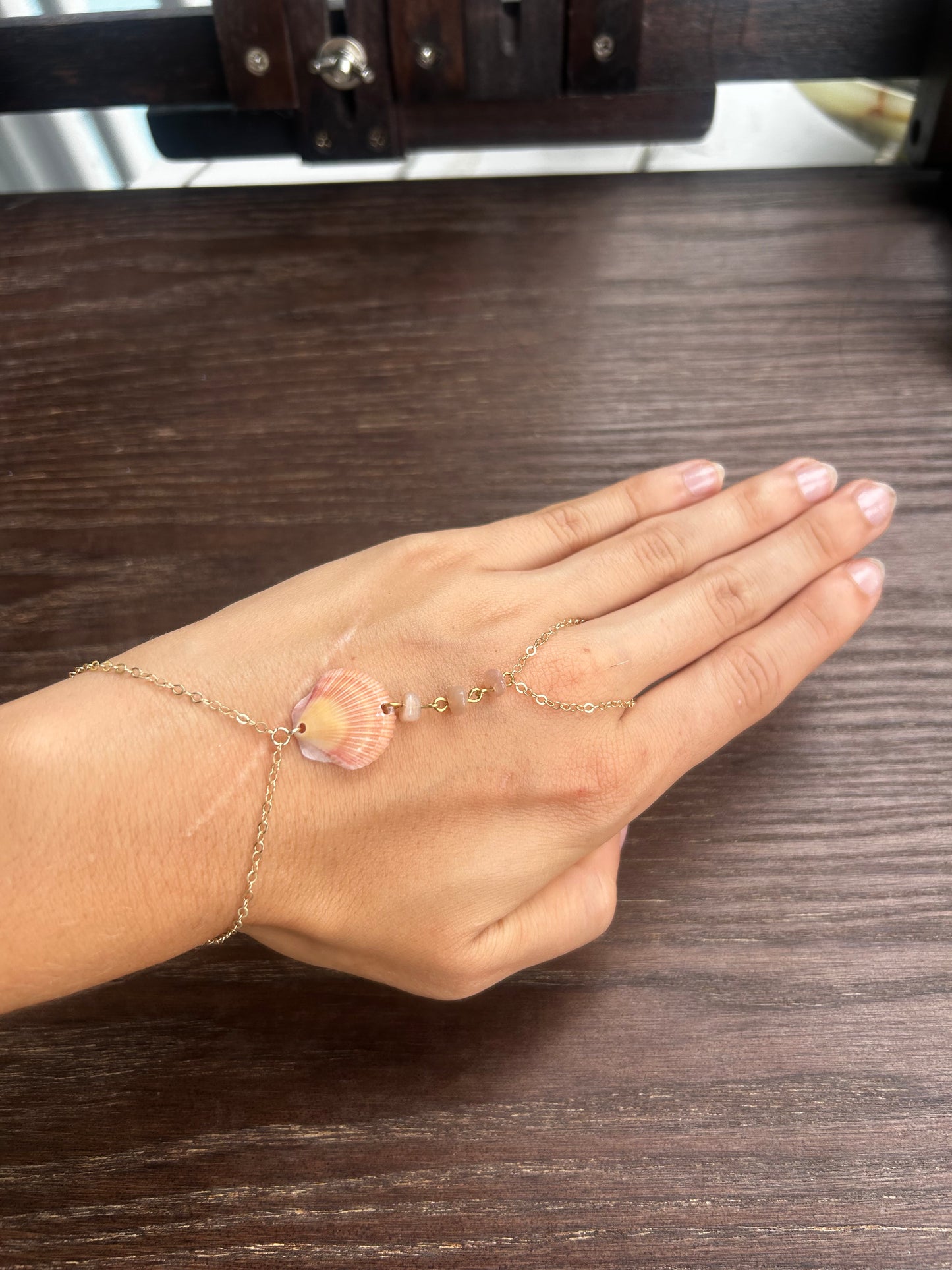Scallop Shell Hand Chain